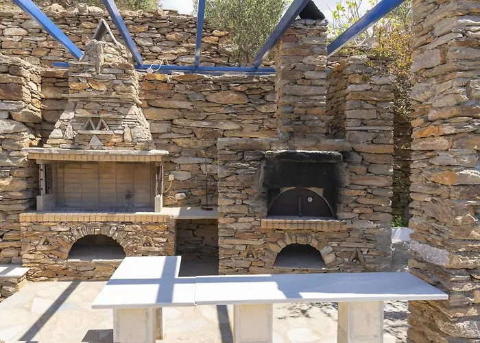 Konstantinos And Eleni's Koundouros